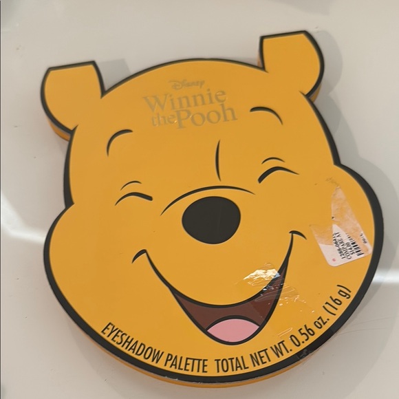 Disney Winnie the Pooh Eyeshadow Palette - Picture 1 of 3